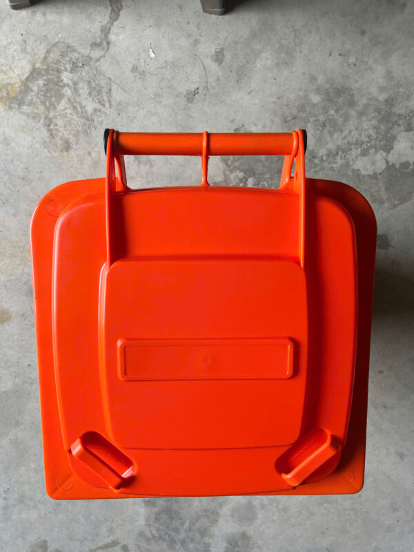 Thùng rác nhựa 60L màu cam