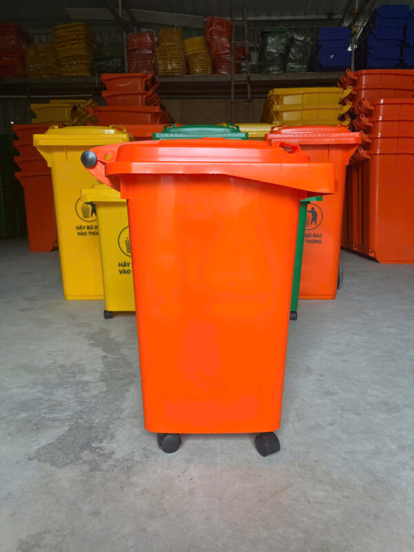 Thùng rác nhựa 60L màu cam