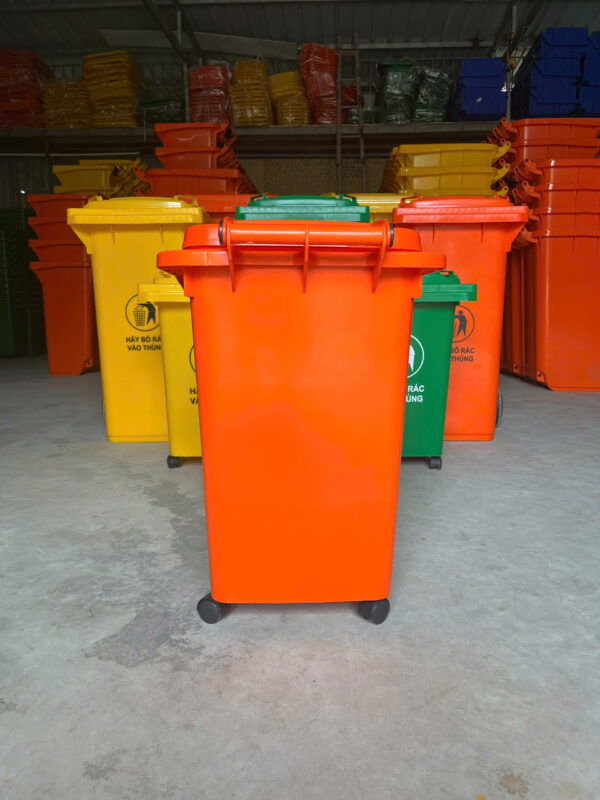 Thùng rác nhựa 60L màu cam