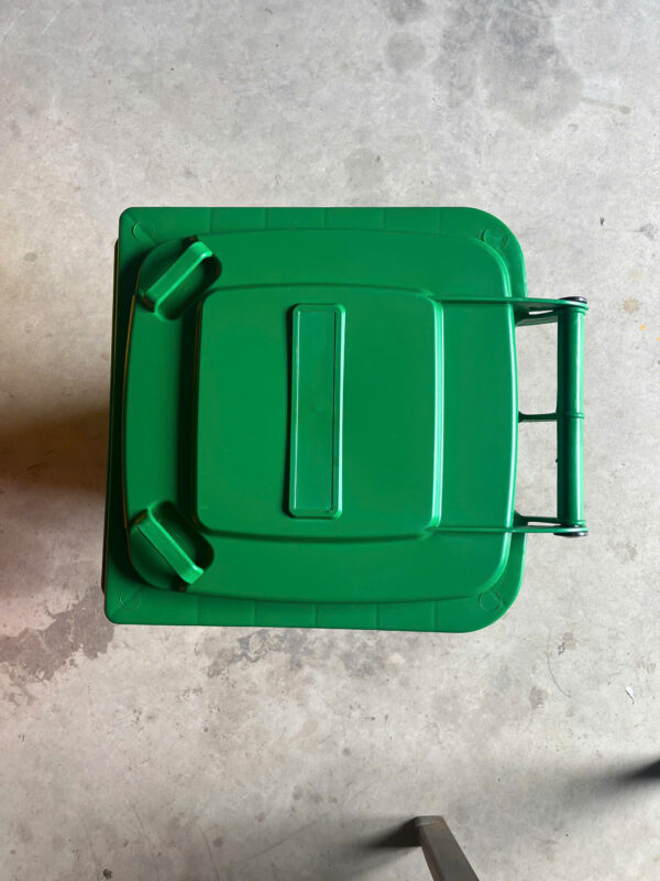 Thùng rác nhựa 60L màu xanh