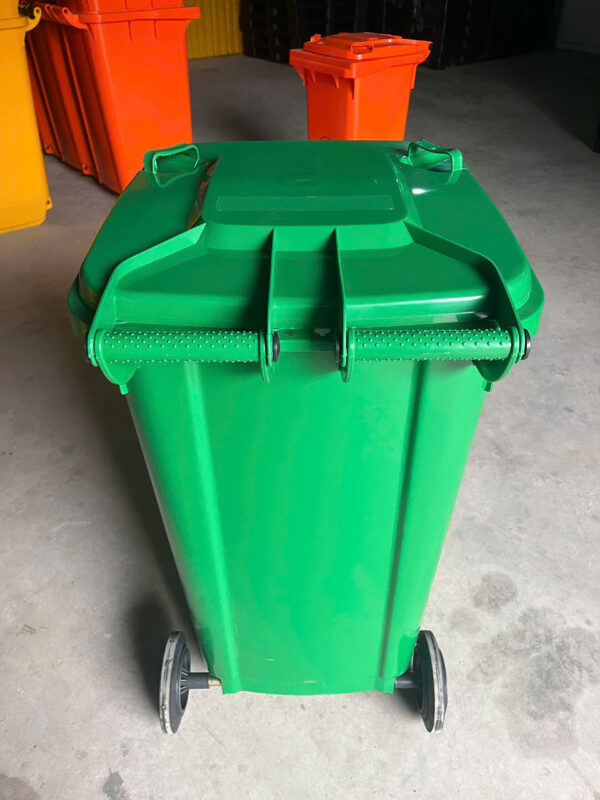 Thùng rác nhựa 240L màu xanh