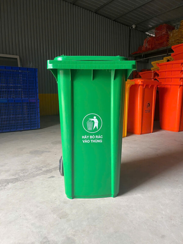 Thùng rác nhựa 240L màu xanh