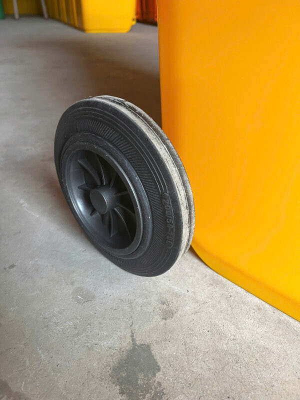 Thùng rác nhựa 240L màu vàng