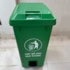 Thùng rác 40L dậm chân có bánh xe